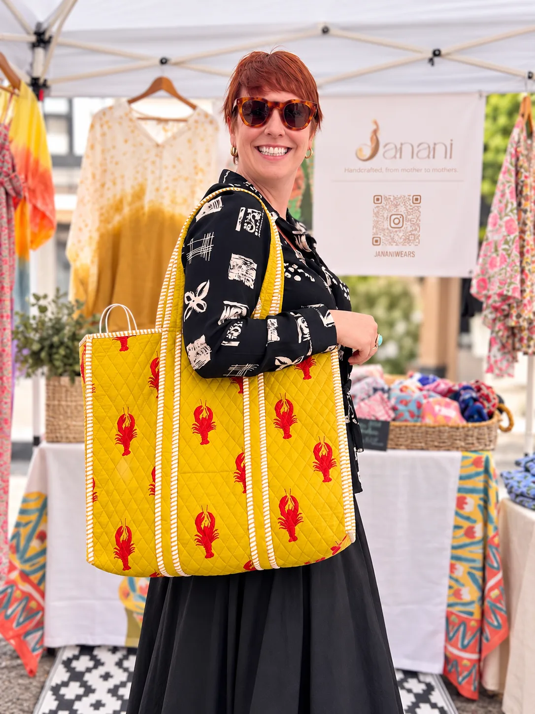 Golden Lobster reversible tote - Image 2